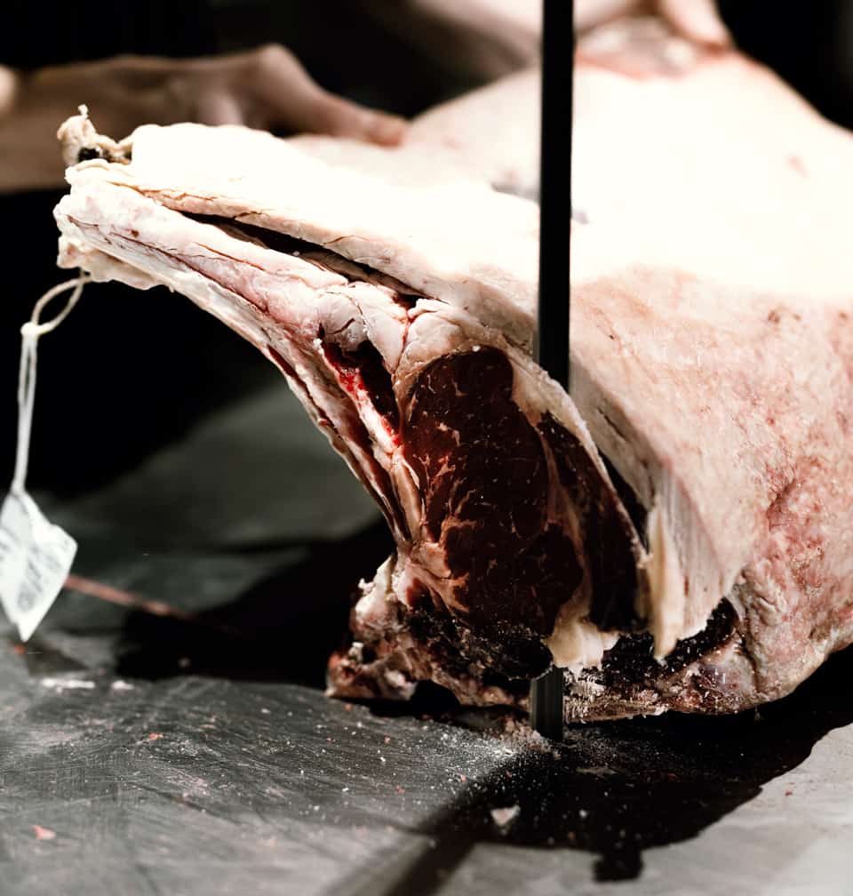 Cutting dry aged meat with a bansaw